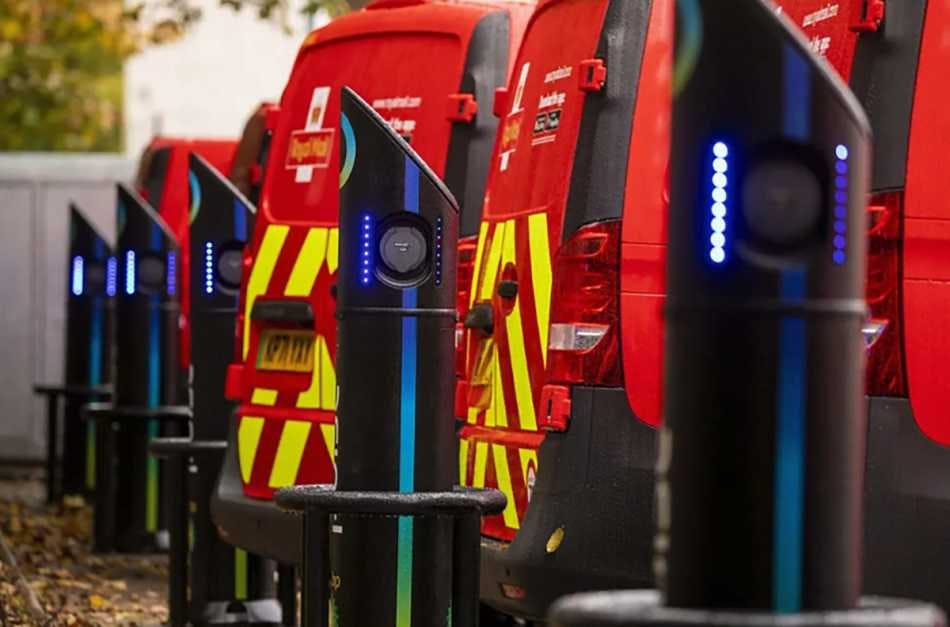 Royal Mail ups its electric van fleet by 2,100 vehicles