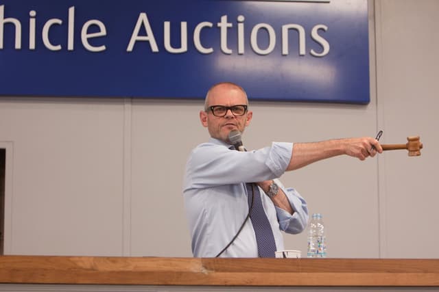 Lower prices set van auction house on a roll